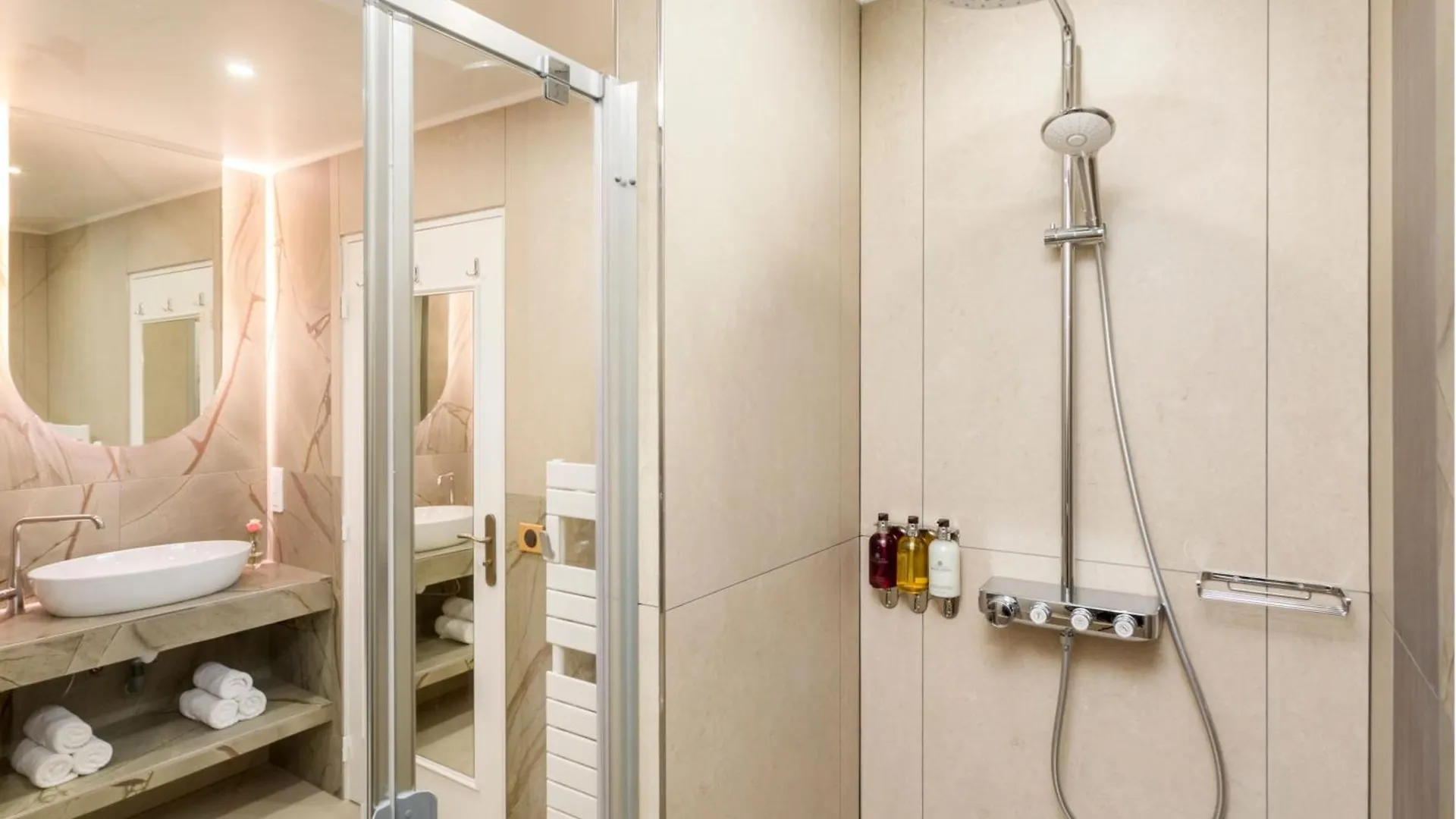 Merveil - Luxury Suite - Marais - Lenoir II Paris Daire