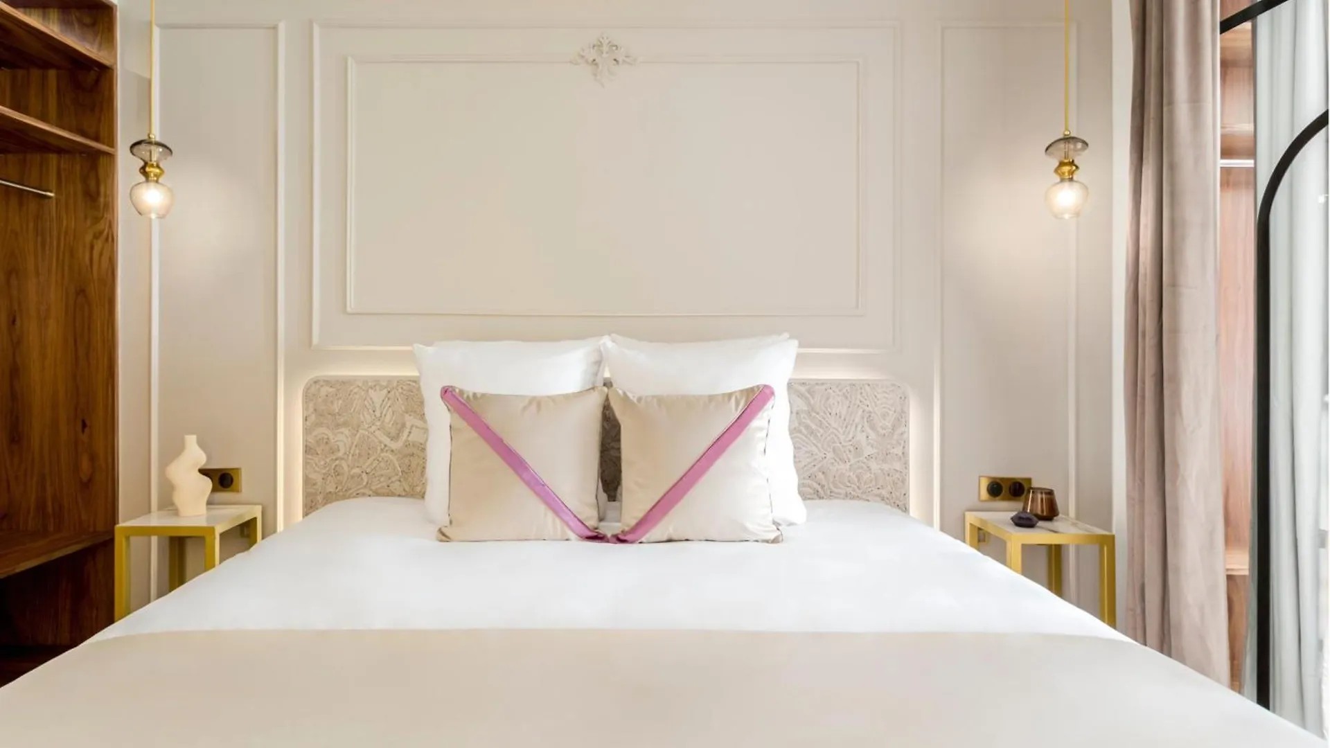 Daire Merveil - Luxury Suite - Marais - Lenoir II Paris Fransa
